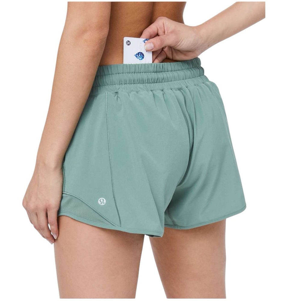 Lululemon Athletica Hotty Hot women’s Shorts size 10